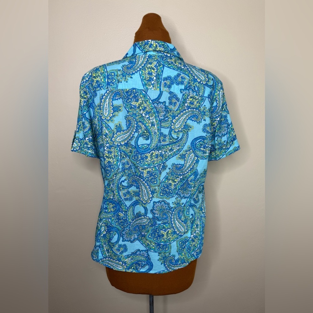Jones New York Vibrant Blue and Green Paisley Short Sleeve Shirt Size Medium - Picture 3 of 7